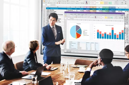 Jak mądrze wykorzystać kursy i szkolenia w swojej firmie