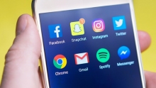 „Jak zarobić 2033 zł w 30 dni w Social Media” – DARMOWY kurs On-Line